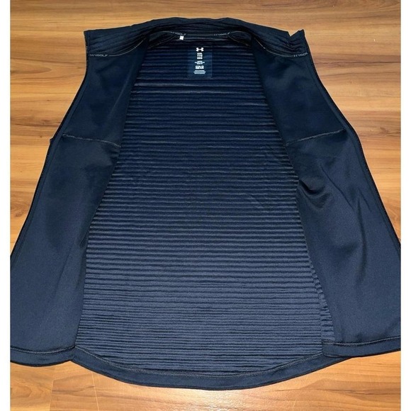 Mens Under Armour Loose Fit Golf Performance Black Ribbed Sleeveless Vest - Picture 6 of 6